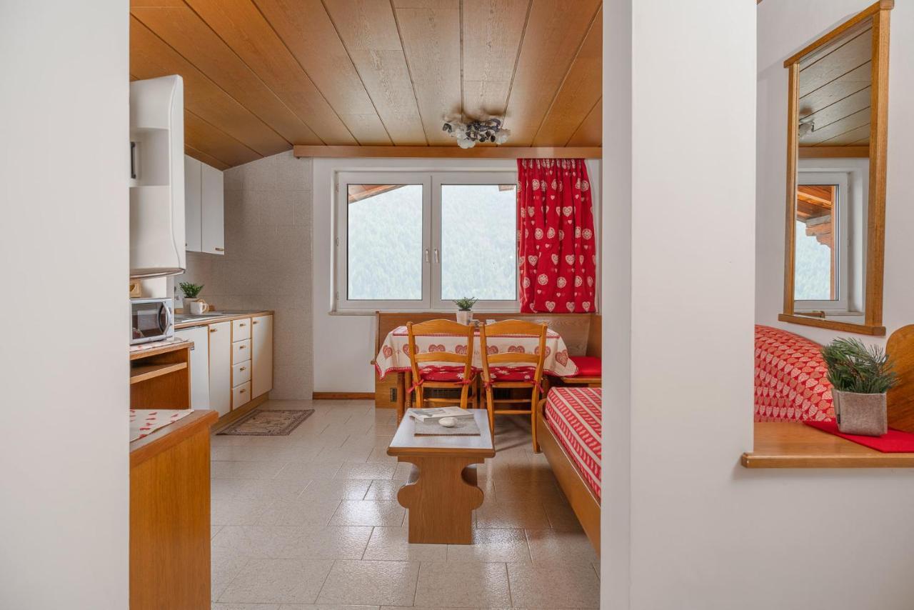 A. Paolo Apartments ヴィーゴ・ディ・ファッサ エクステリア 写真