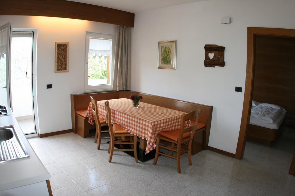 A. Paolo Apartments ヴィーゴ・ディ・ファッサ エクステリア 写真