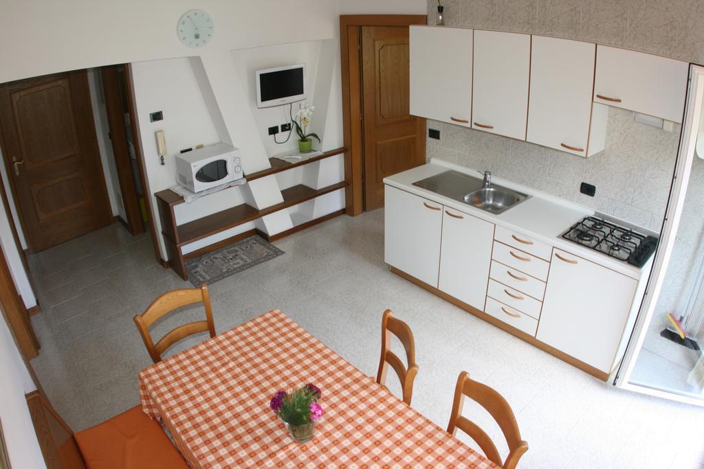 A. Paolo Apartments ヴィーゴ・ディ・ファッサ エクステリア 写真