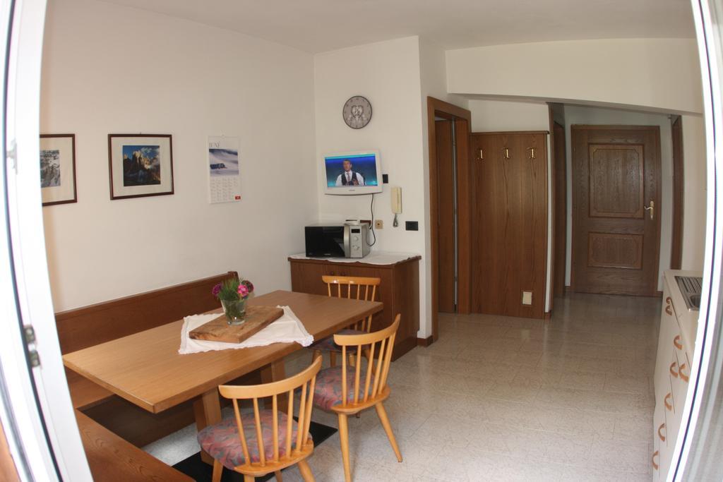 A. Paolo Apartments ヴィーゴ・ディ・ファッサ エクステリア 写真